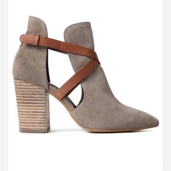 Hudson Geneva suede ankle boot size 38 - Picture 1 of 12